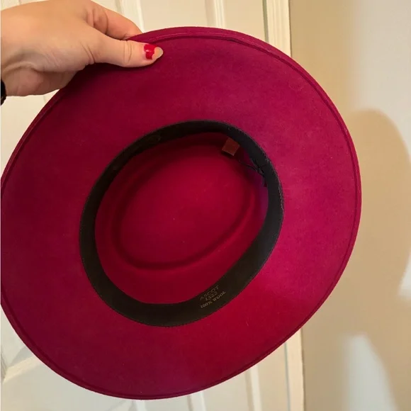 Hat - Picture 5 of 12